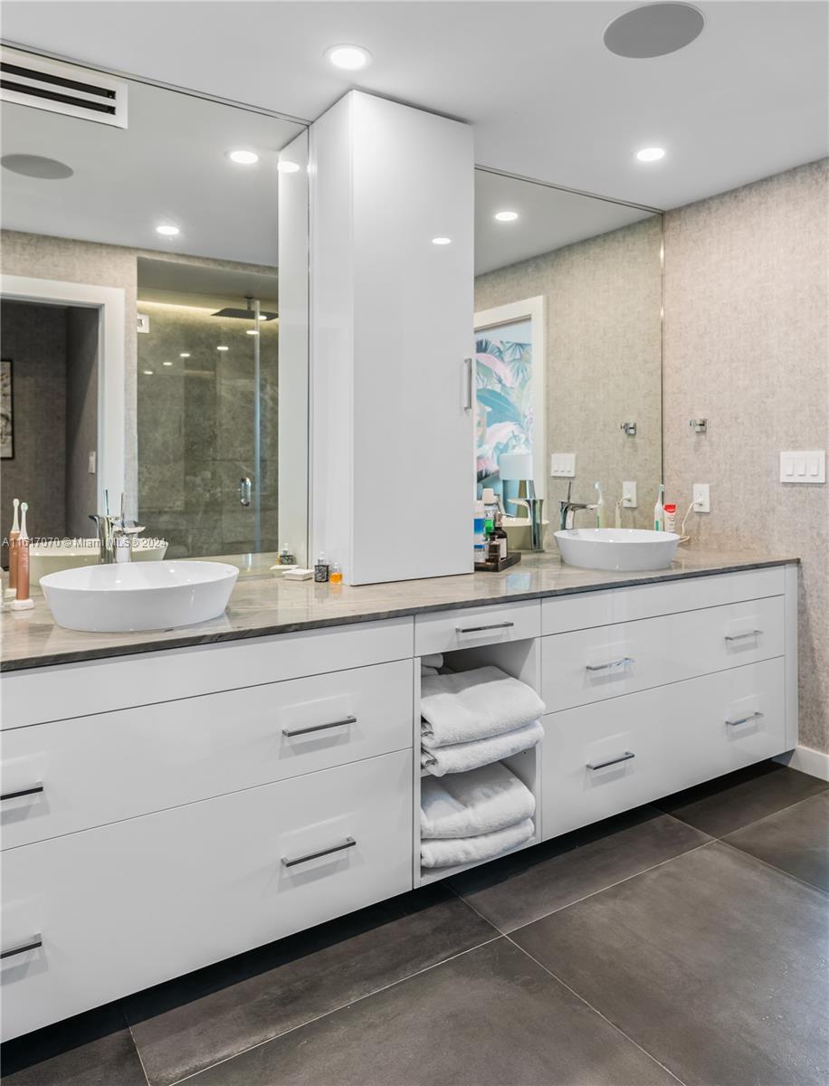 11 Island Ave # 1201