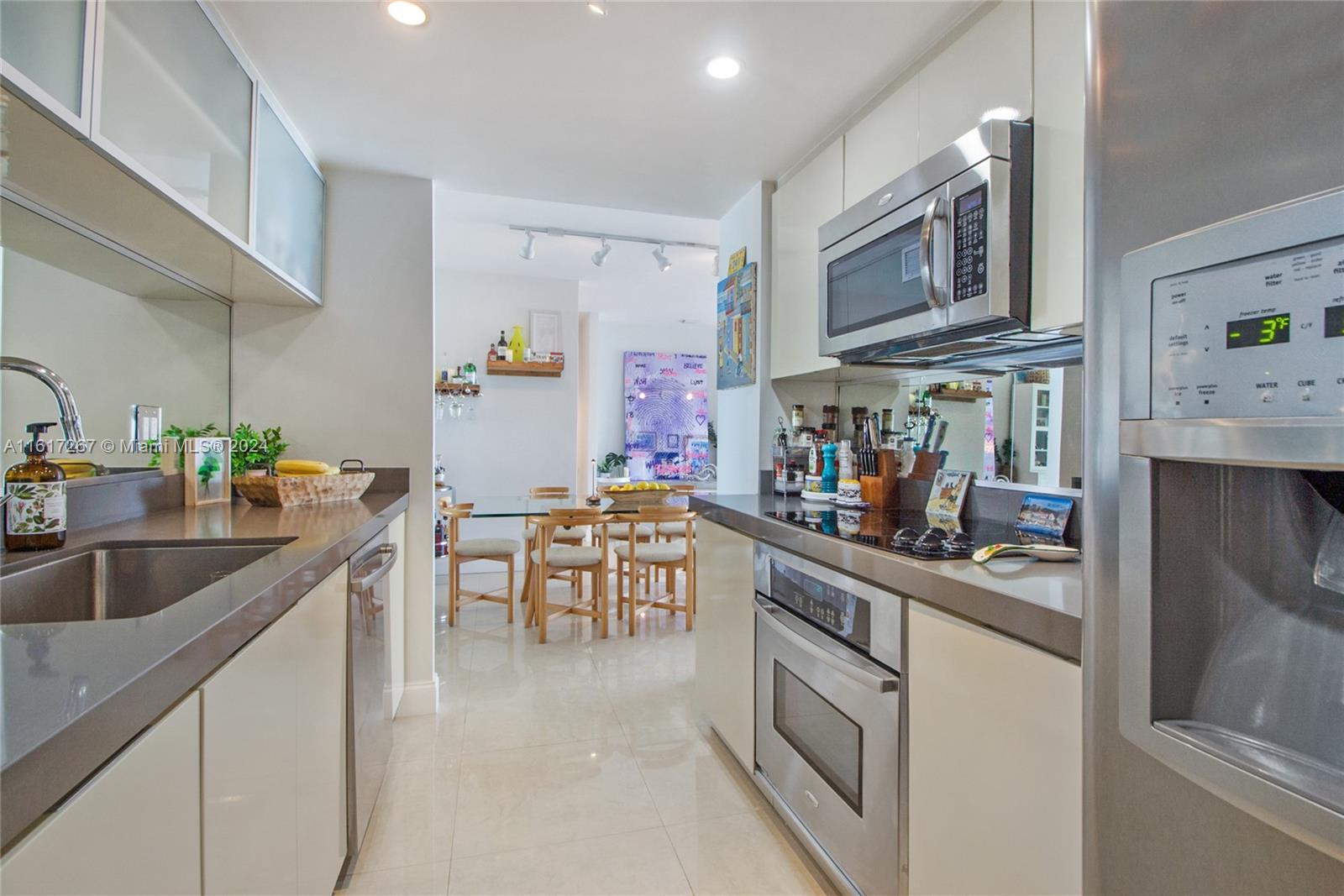 2451 Brickell Ave # 16B