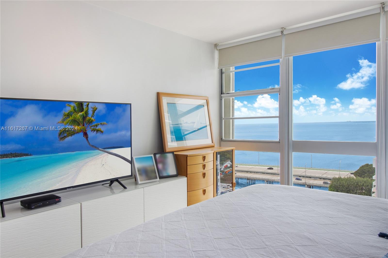 2451 Brickell Ave # 16B