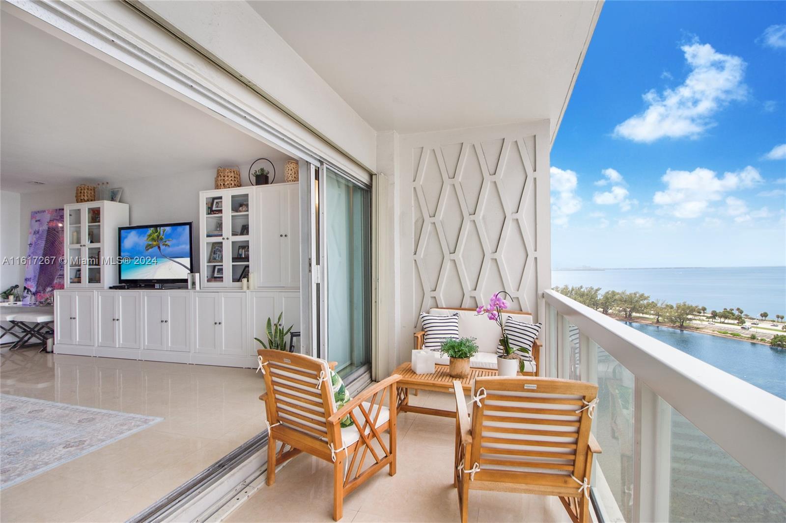 2451 Brickell Ave # 16B