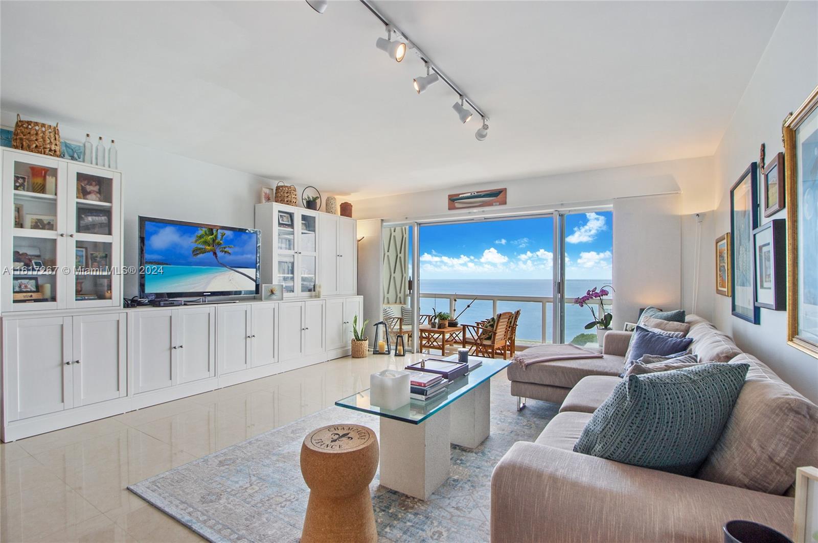 2451 Brickell Ave # 16B