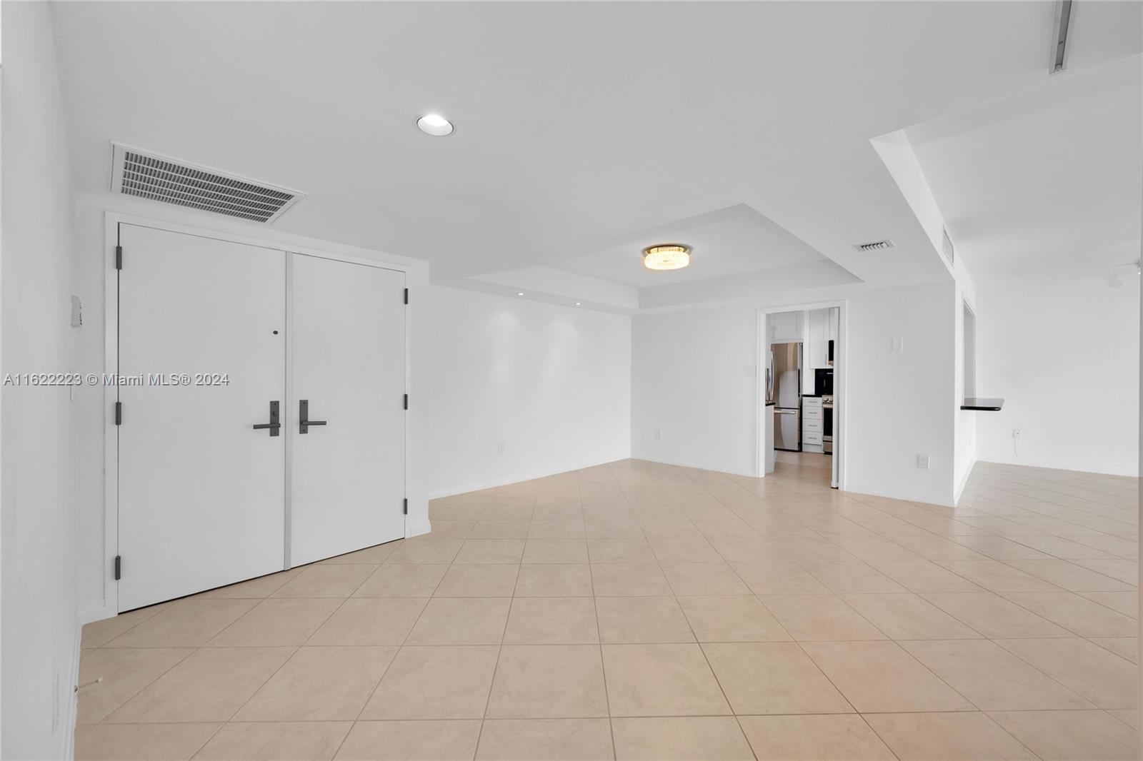 2 Grove Isle Dr # B907