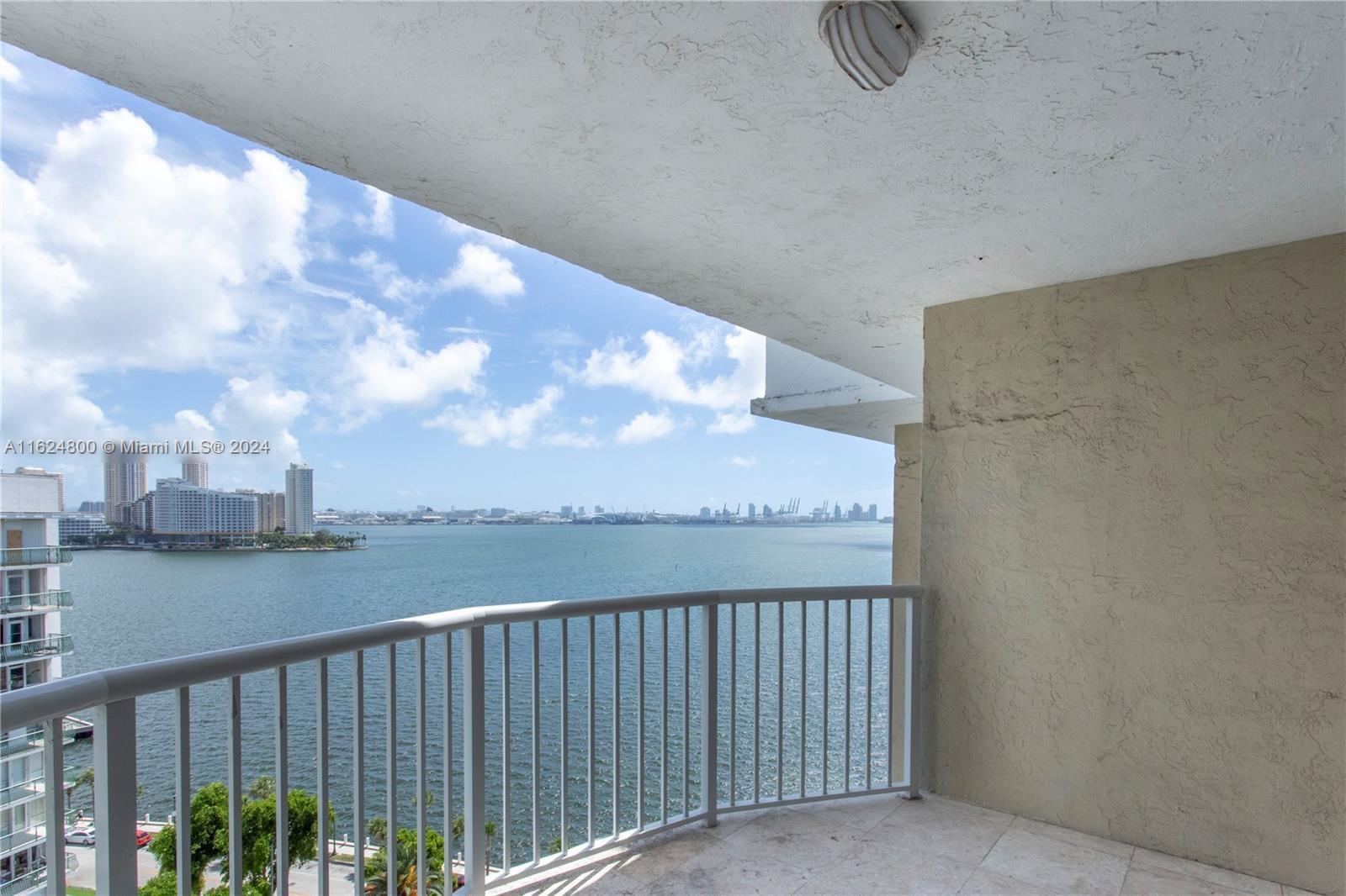 1420 Brickell Bay Dr # 1604B