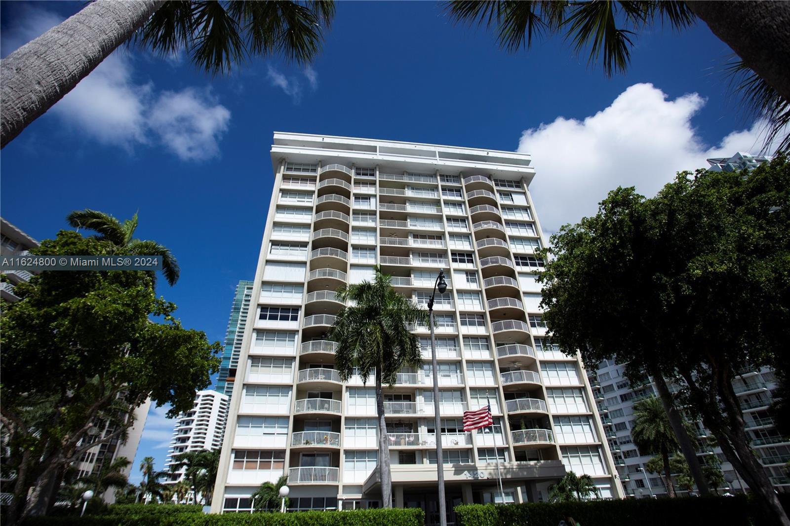 1420 Brickell Bay Dr # 1604B