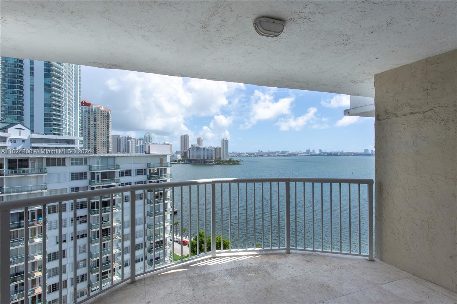 1420 Brickell Bay Dr # 1604B