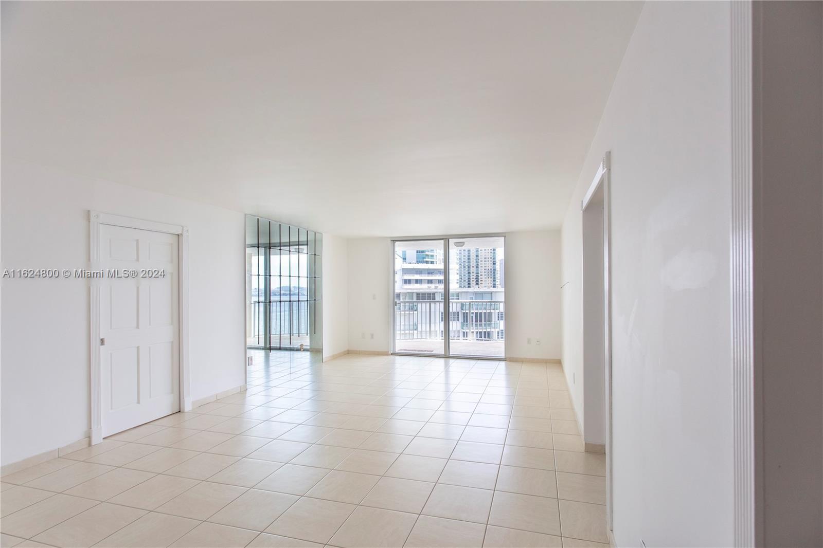 1420 Brickell Bay Dr # 1604B