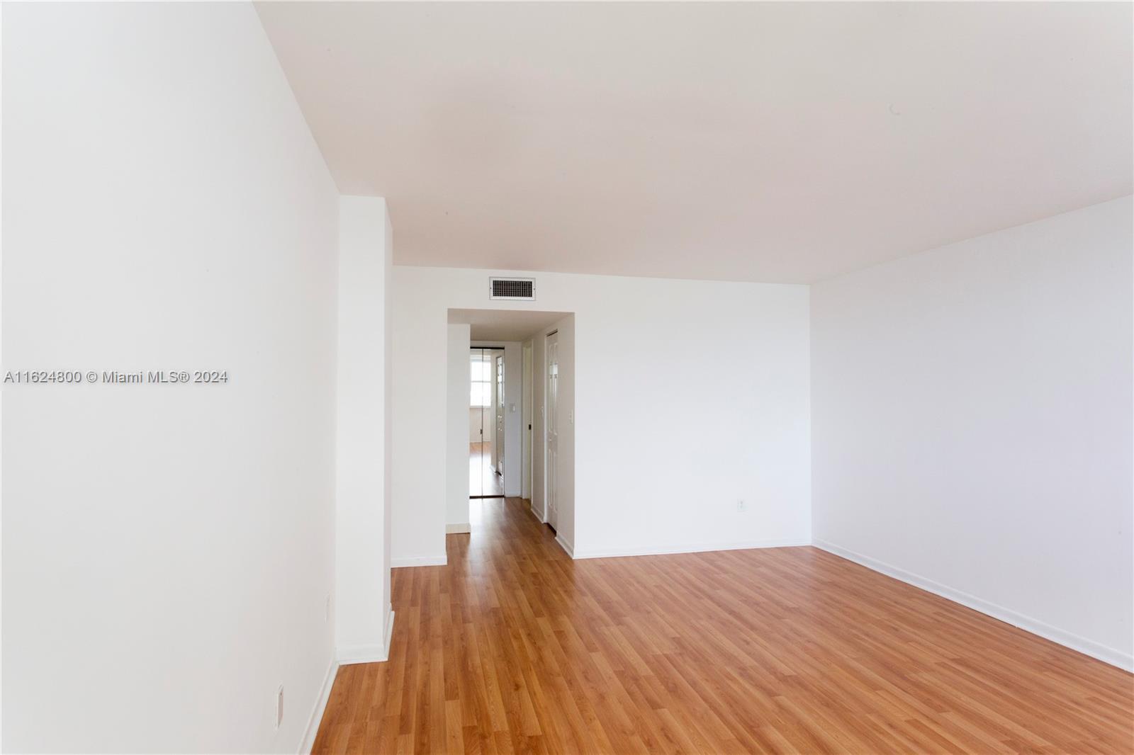 1420 Brickell Bay Dr # 1604B