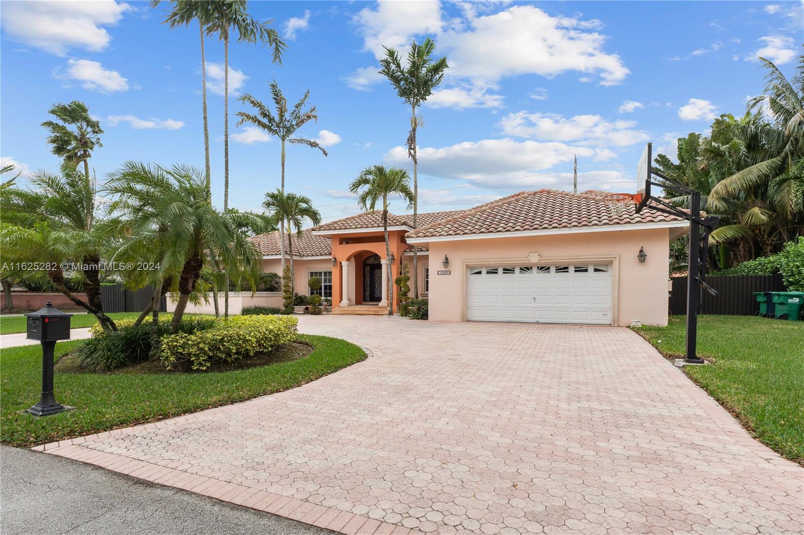 10800 SW 135th Ter