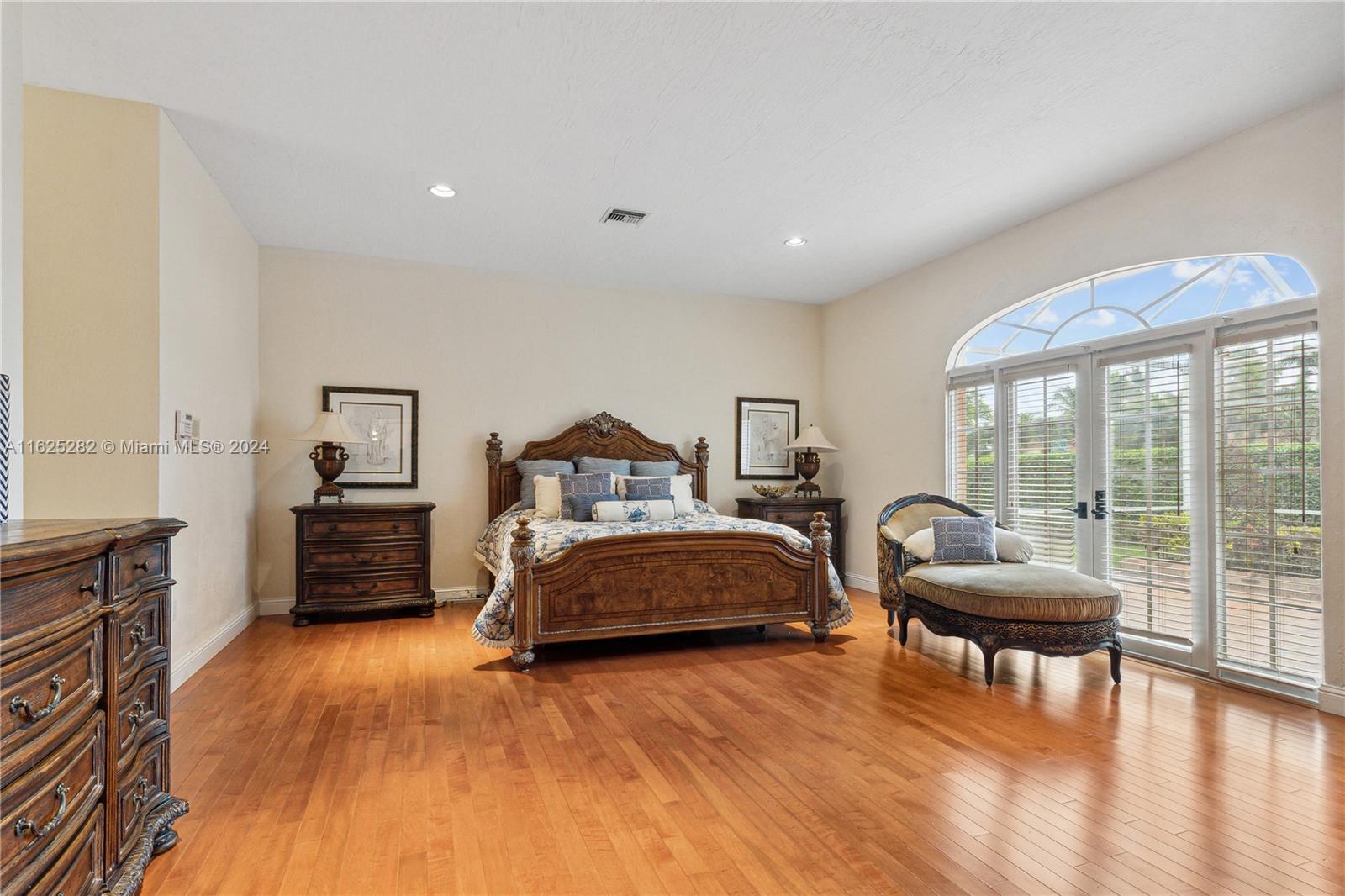 10800 SW 135th Ter
