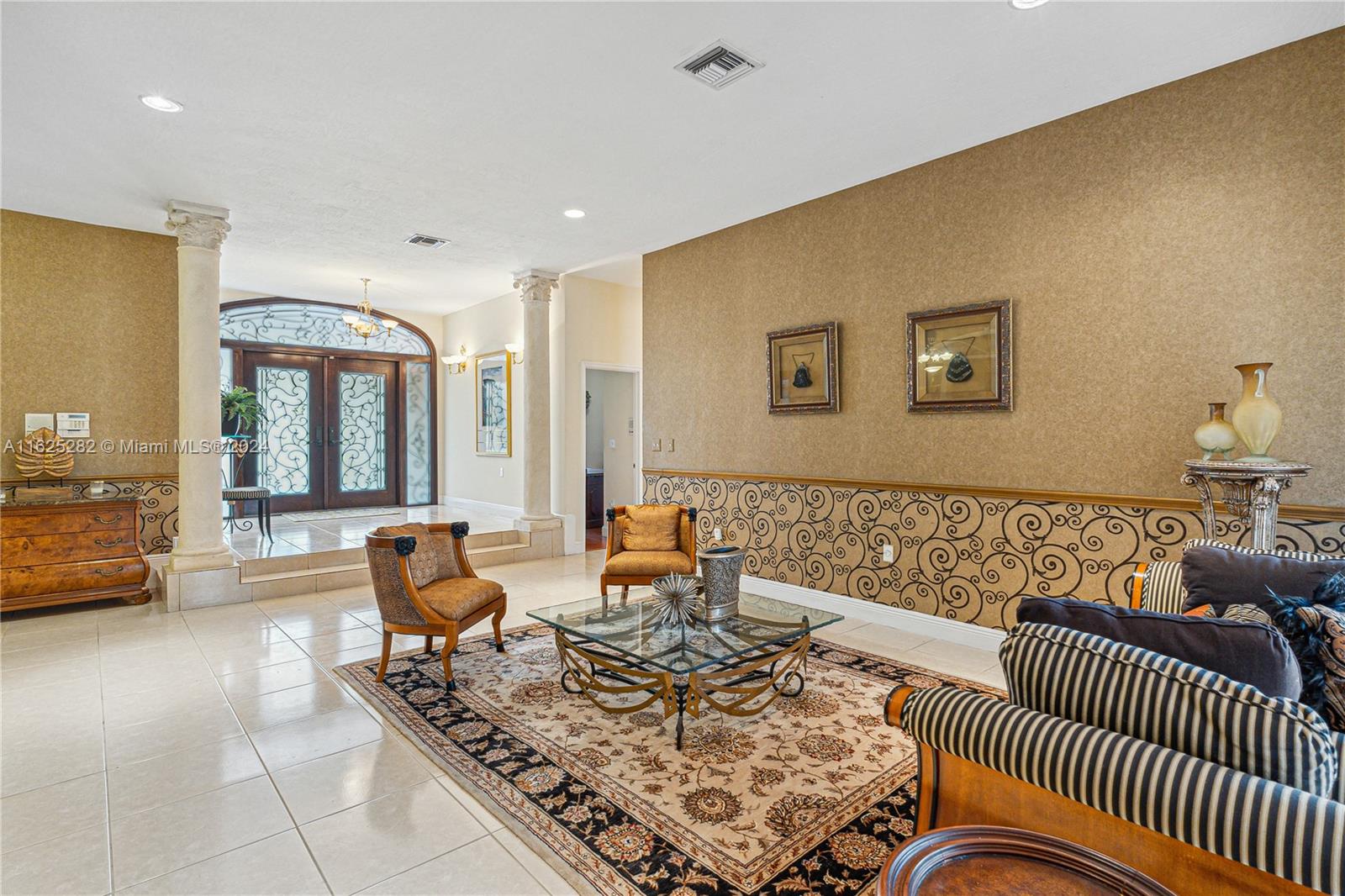 10800 SW 135th Ter