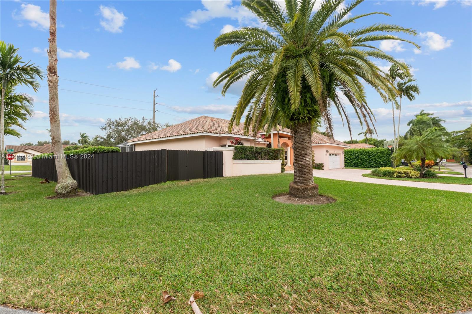 10800 SW 135th Ter