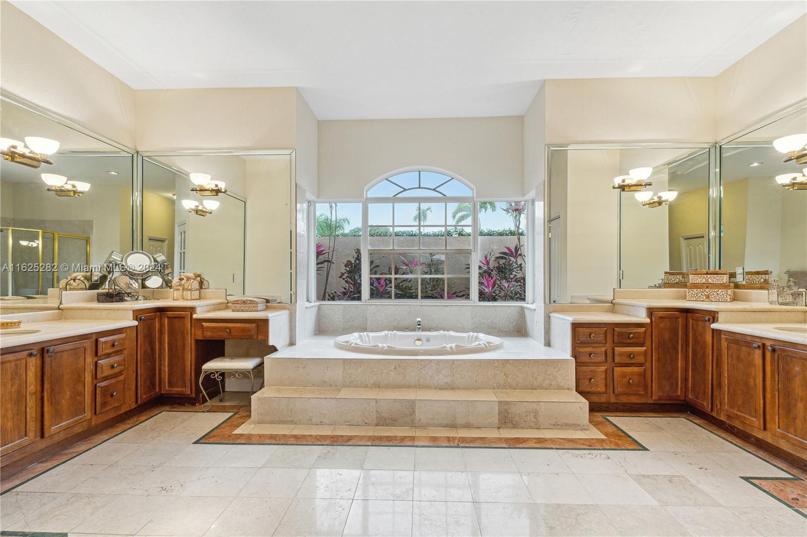 10800 SW 135th Ter