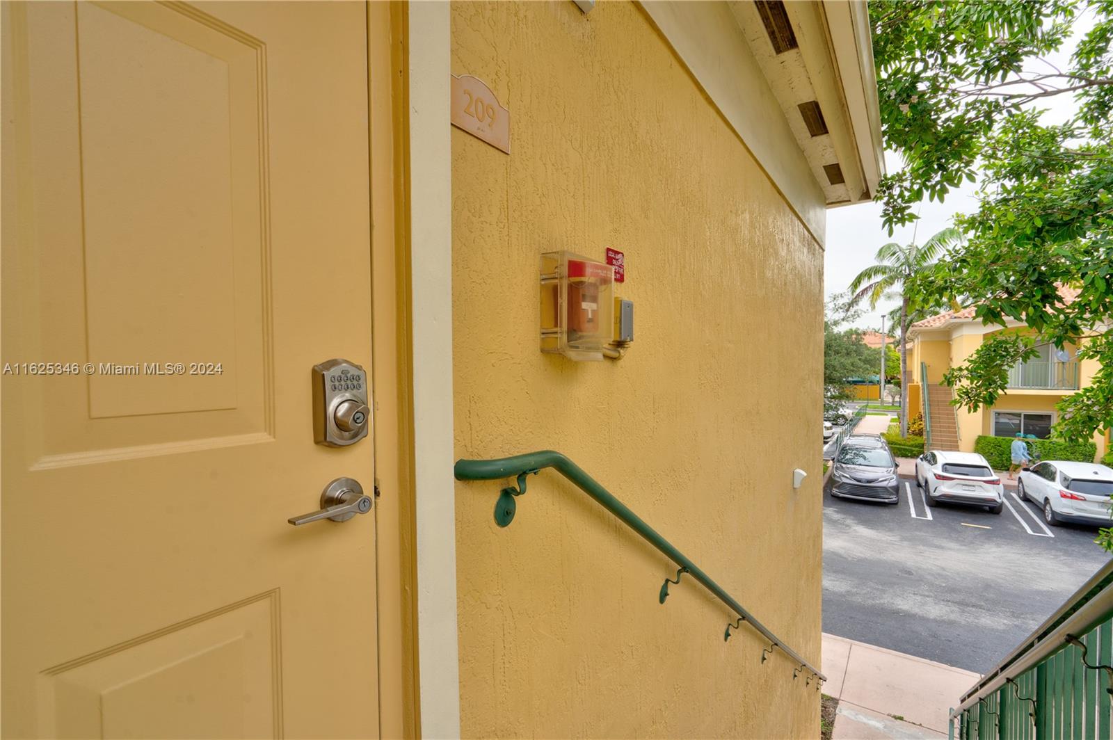 7300 NW 114 Ave # 6 Unit: 209-6