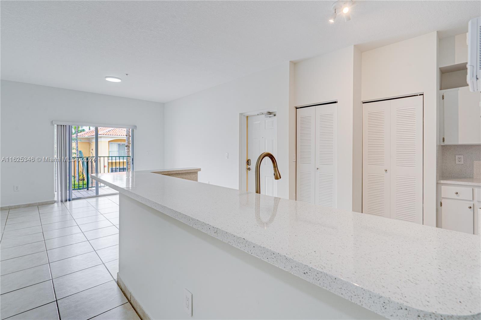 7300 NW 114 Ave # 6 Unit: 209-6