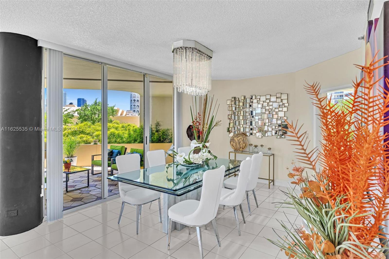 20191 E Country Club Dr # 407