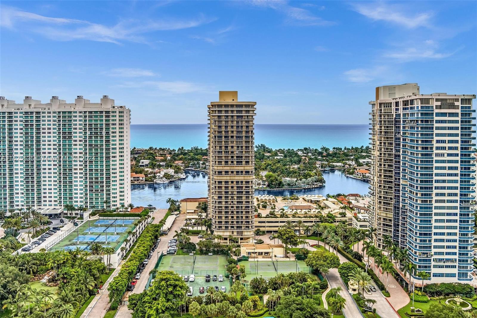 20191 E Country Club Dr # 407