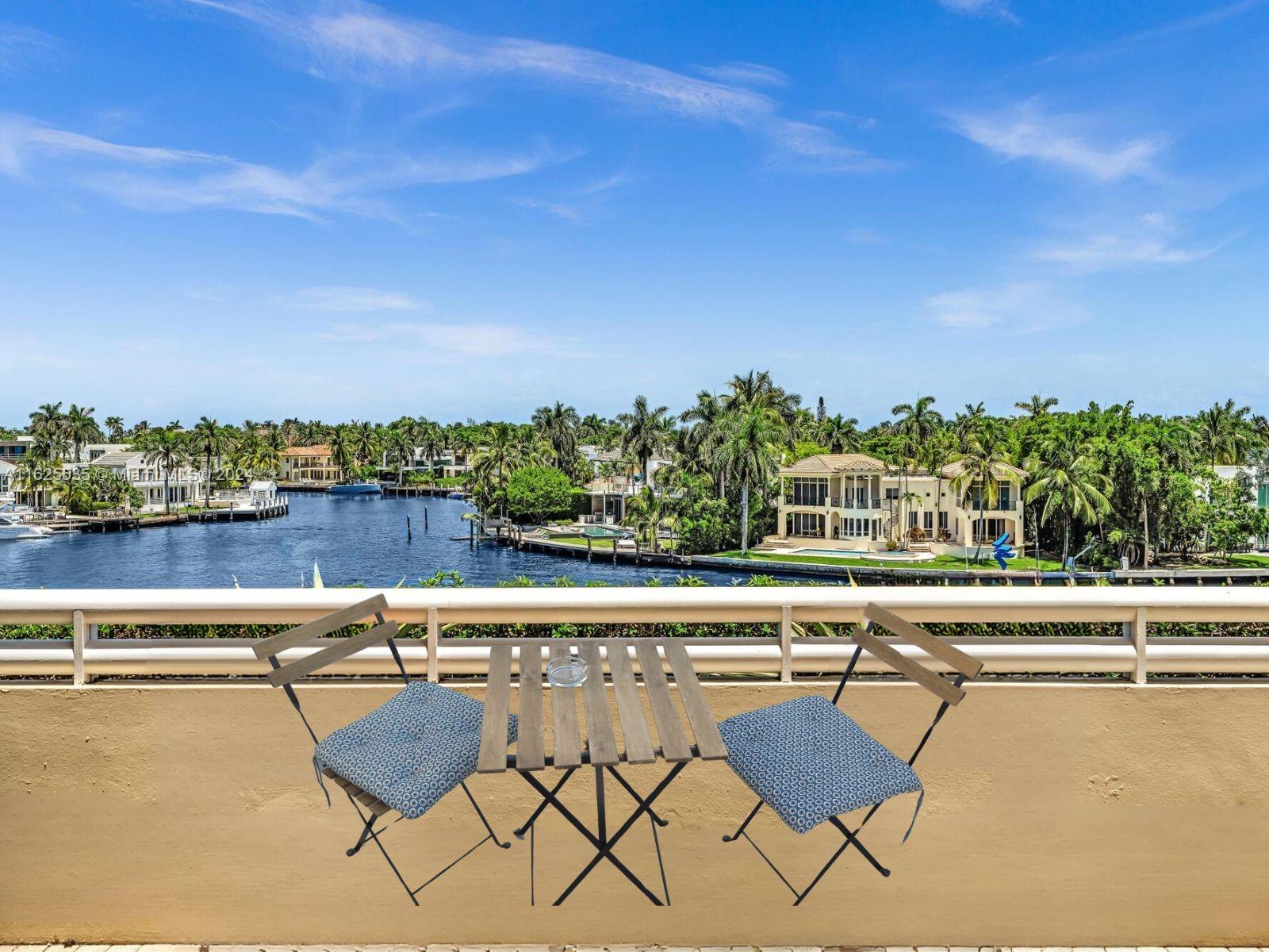 20191 E Country Club Dr # 407