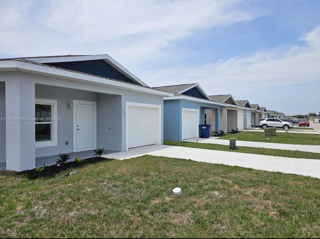 1443 Las Villas Blvd
