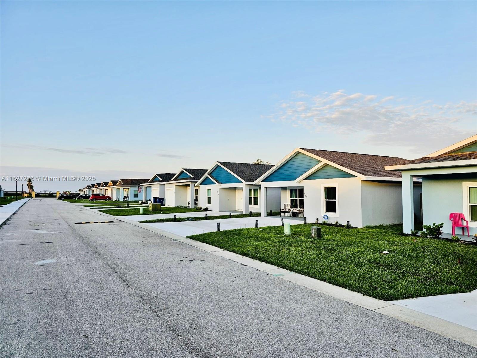 1443 Las Villas Blvd