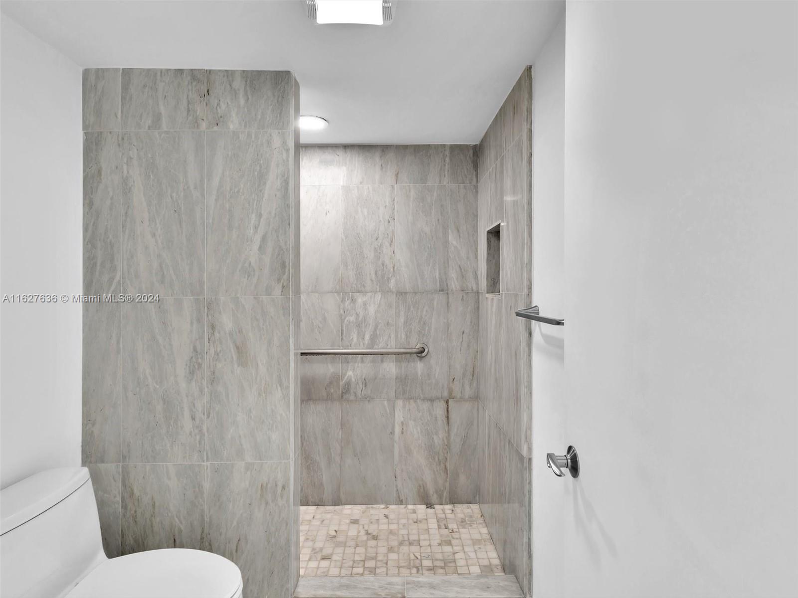 20505 E Country Club Dr # 2033