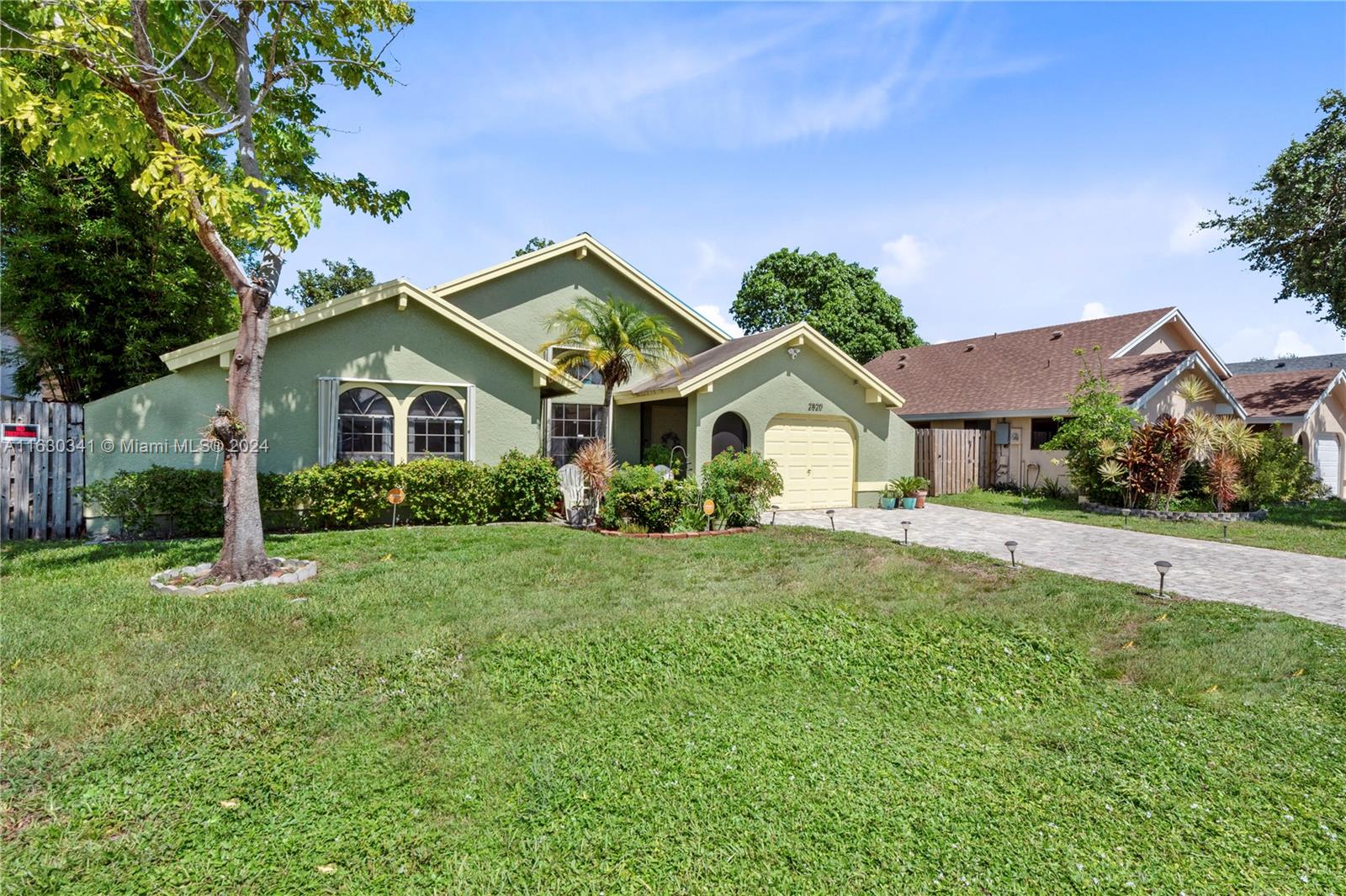 2820 NW 110th Ter