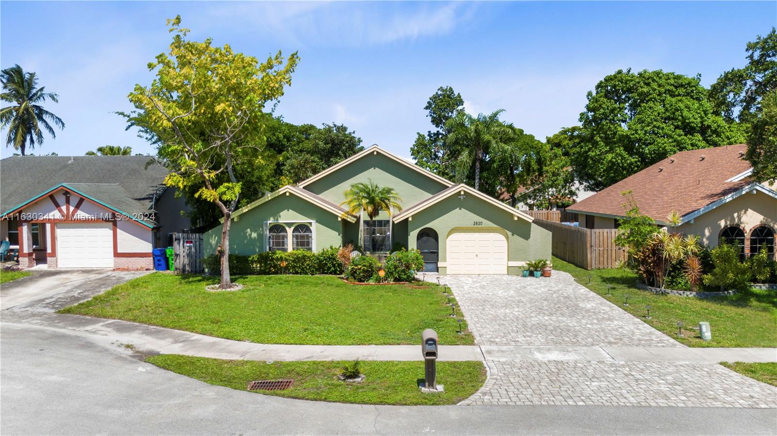 2820 NW 110th Ter