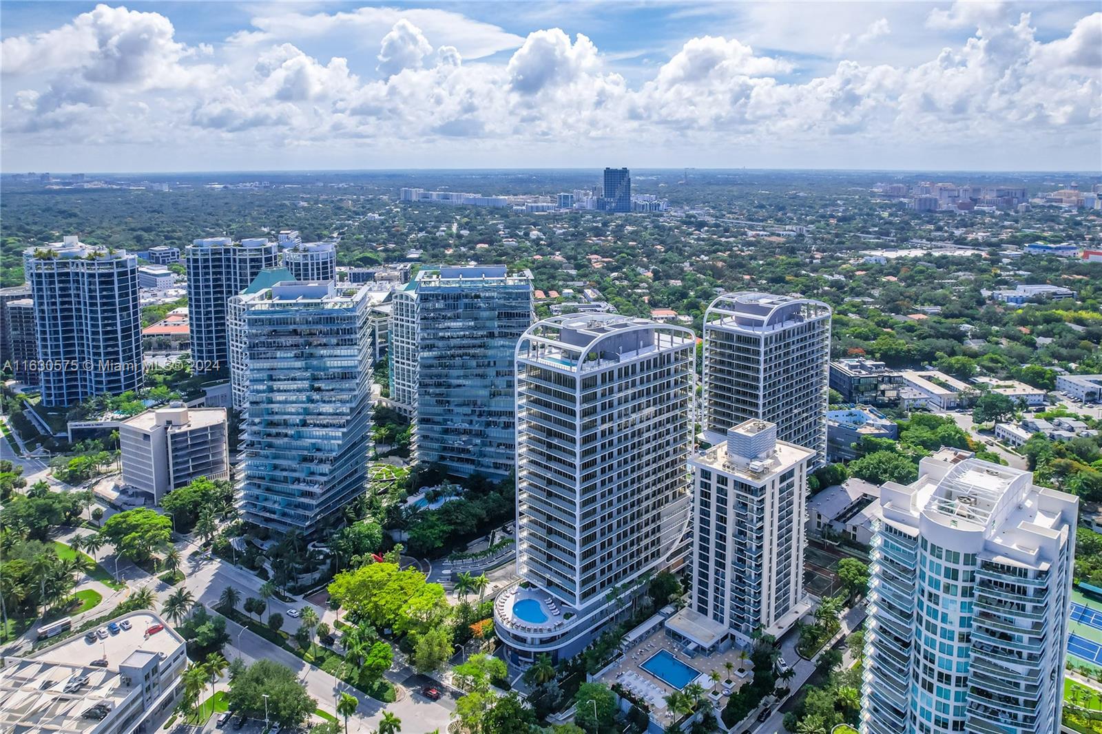 2678 Tigertail Ave # 612