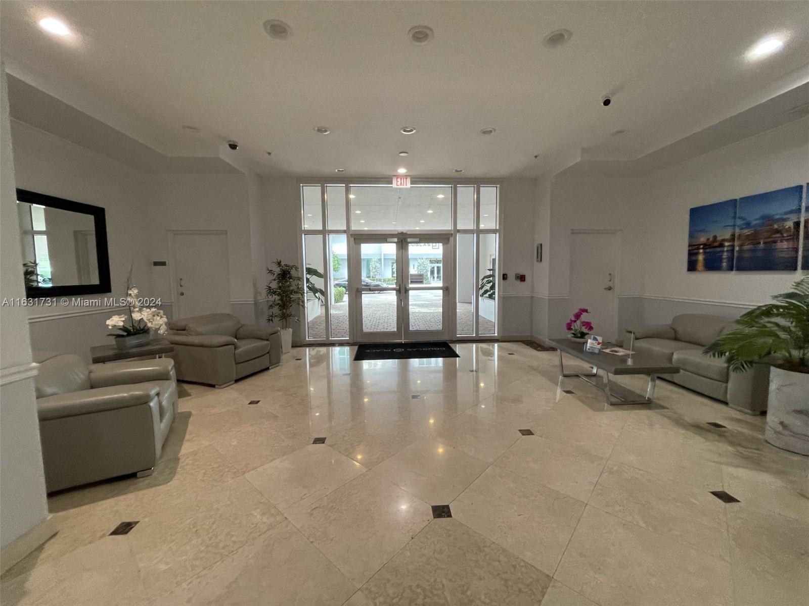60 NW 37th Ave # 408