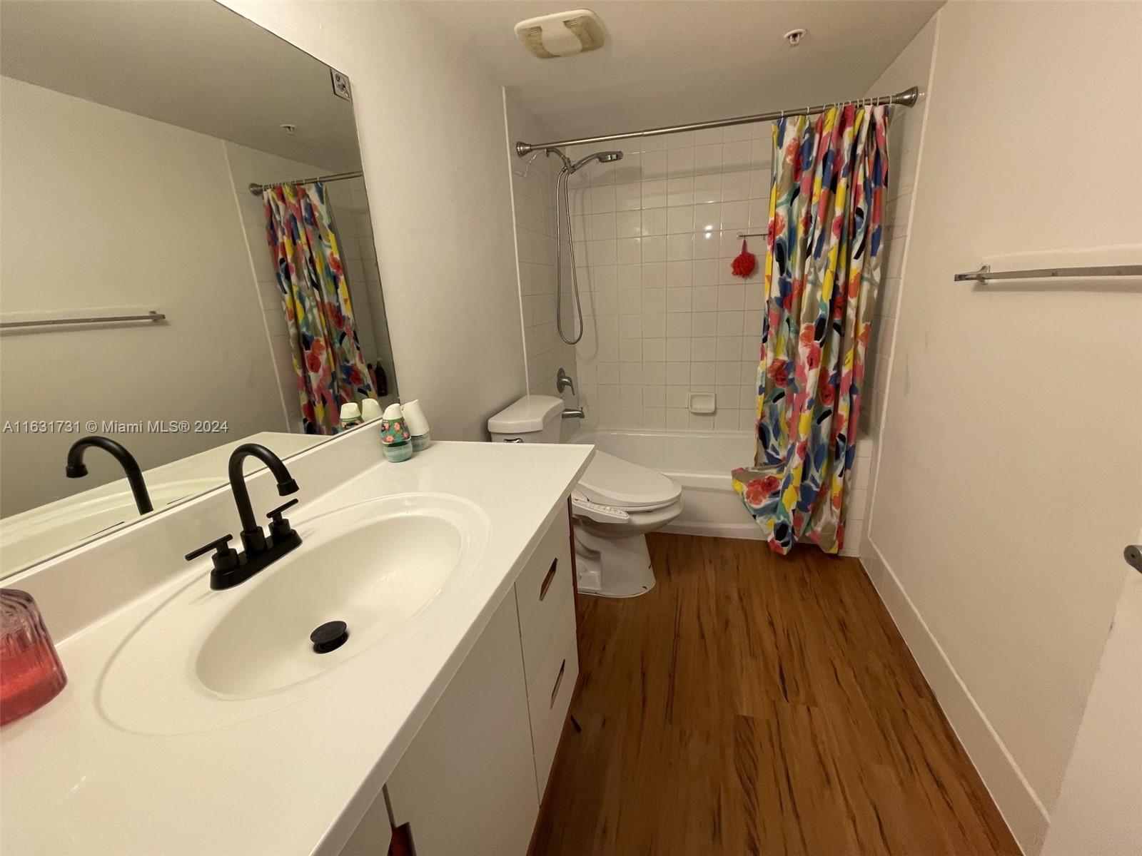 60 NW 37th Ave # 408