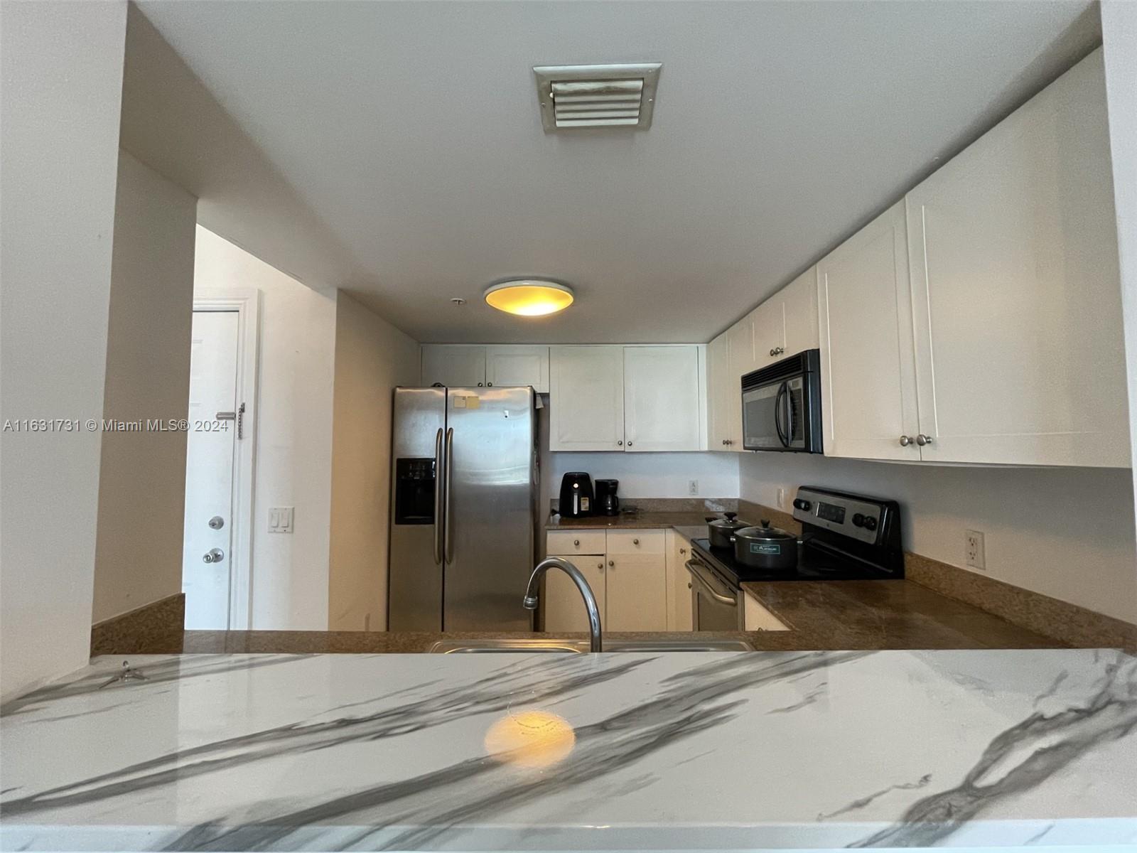 60 NW 37th Ave # 408