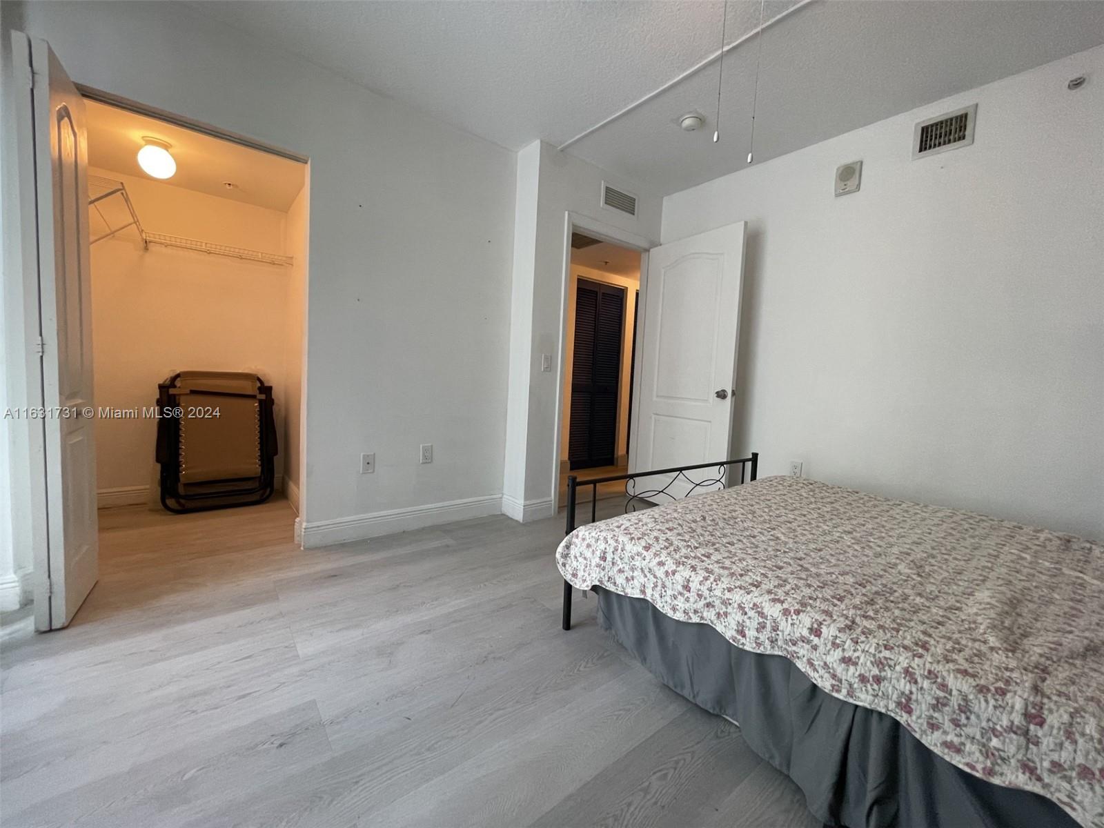 60 NW 37th Ave # 408