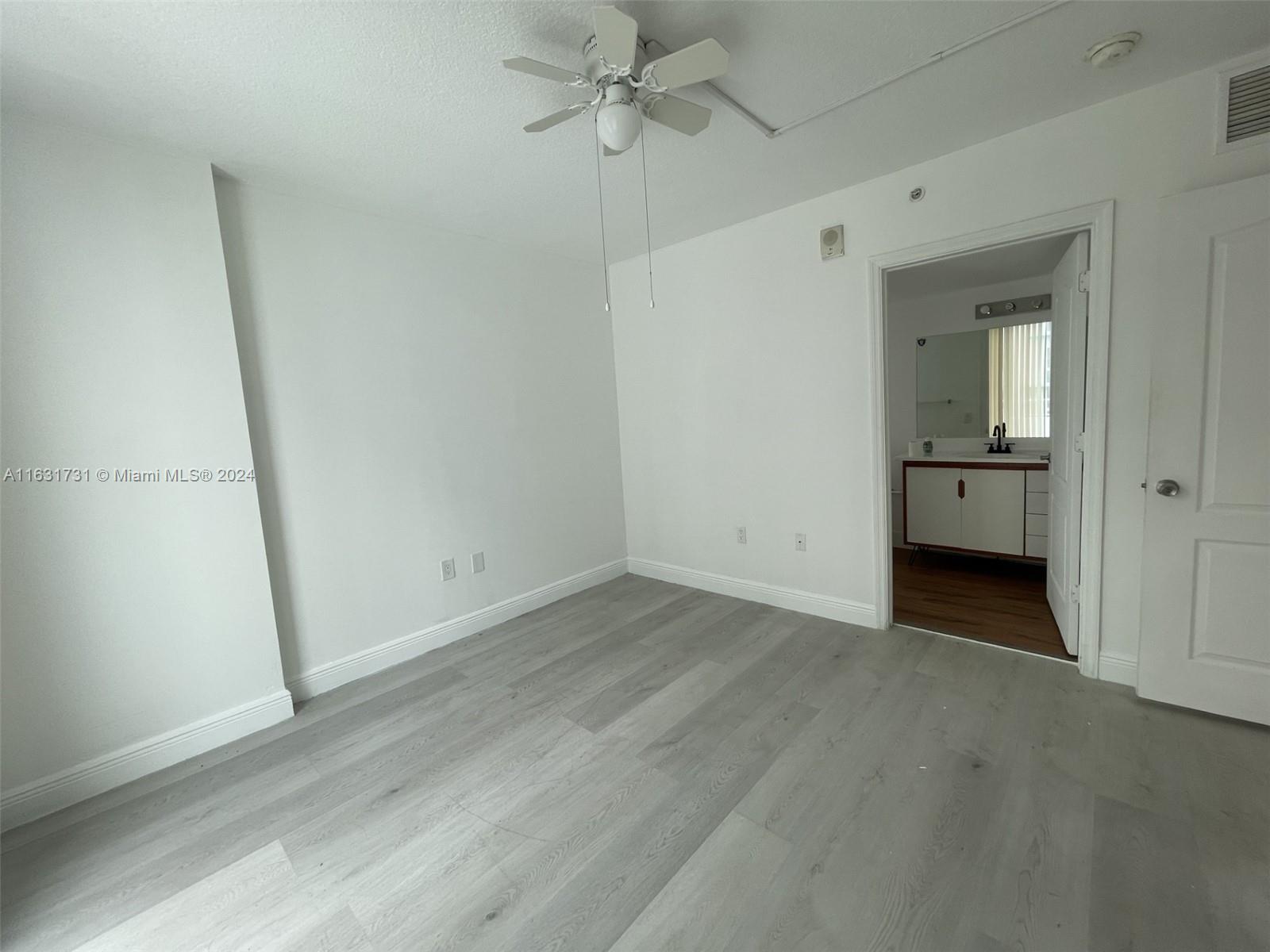 60 NW 37th Ave # 408