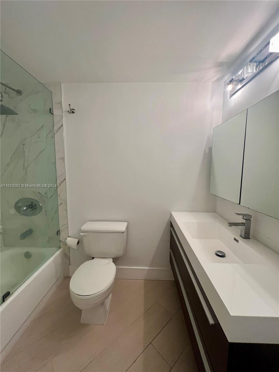 701 Brickell Key Blvd # 2210