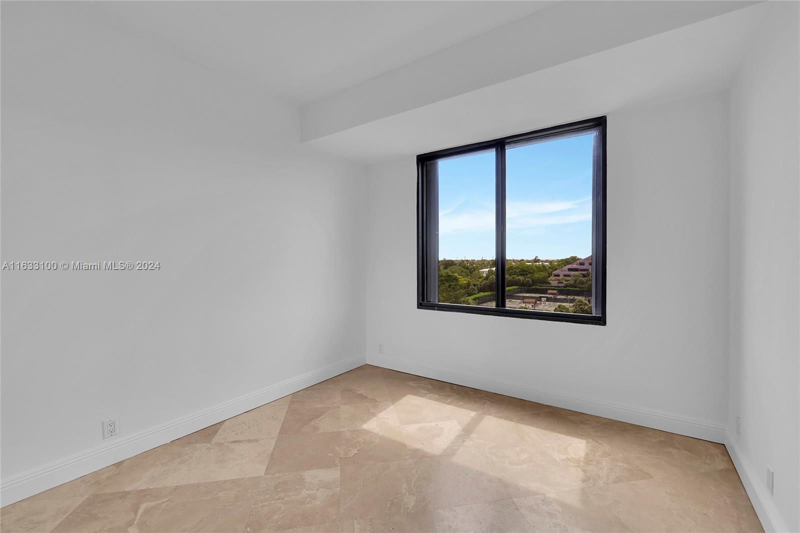 201 Crandon Blvd # 506