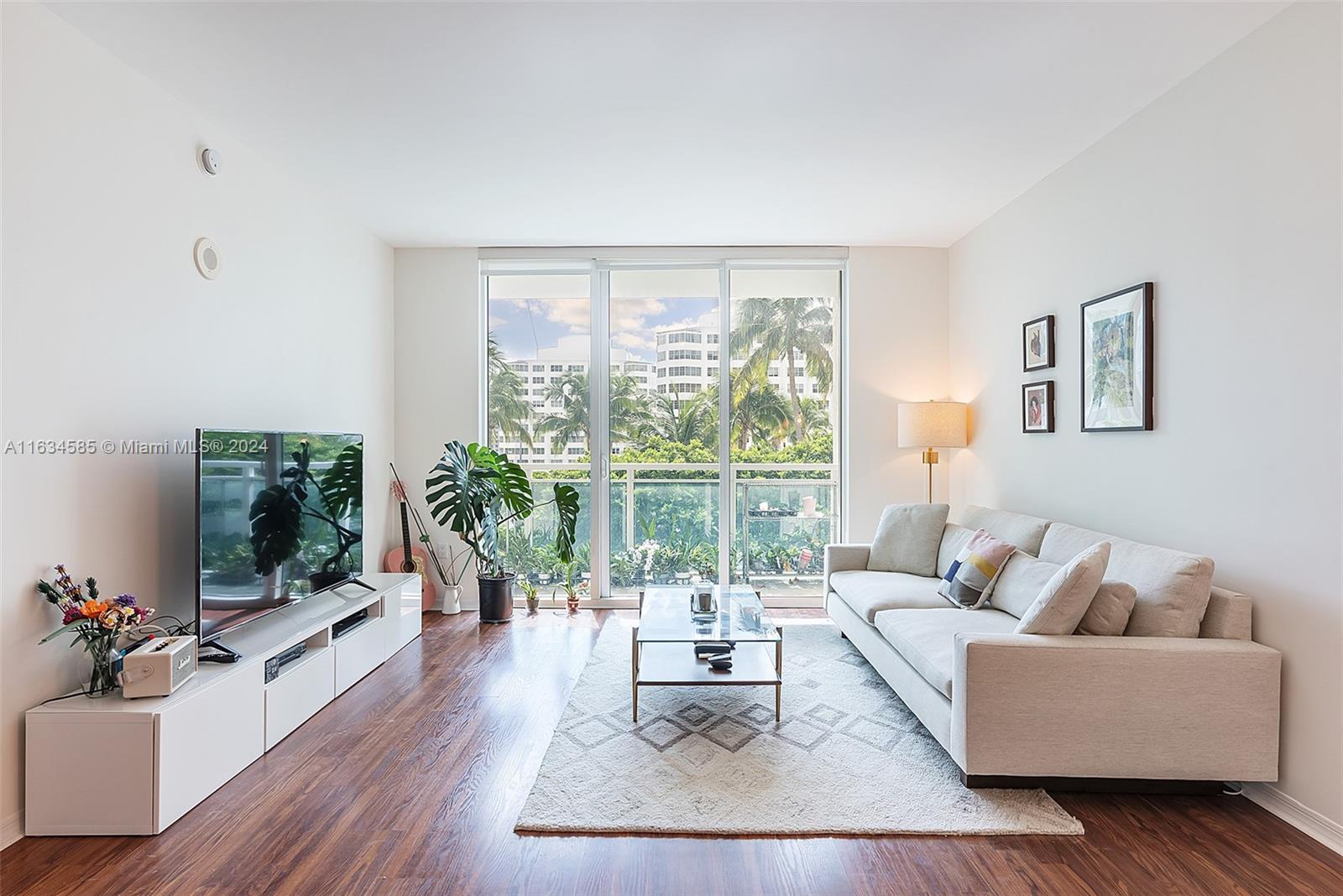 951 Brickell Ave # 1102