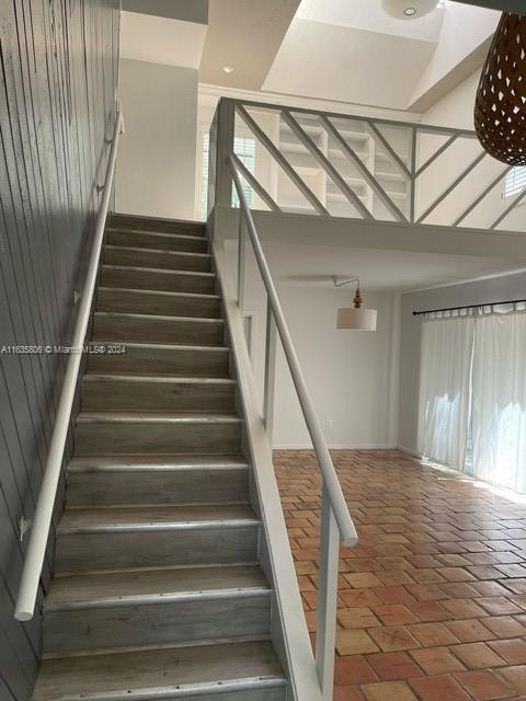 3162 Mary St # 3