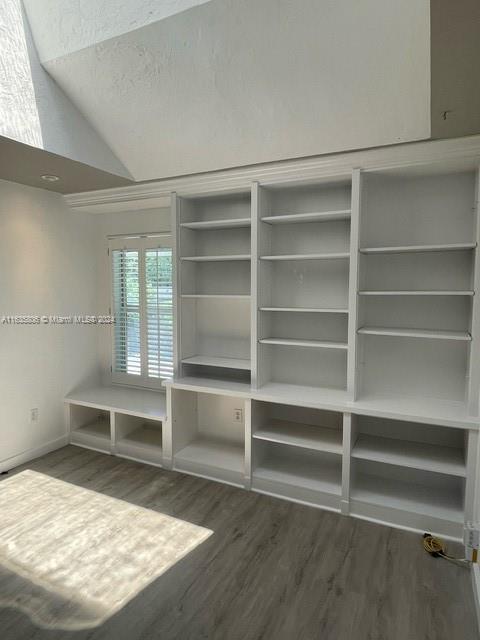 3162 Mary St # 3