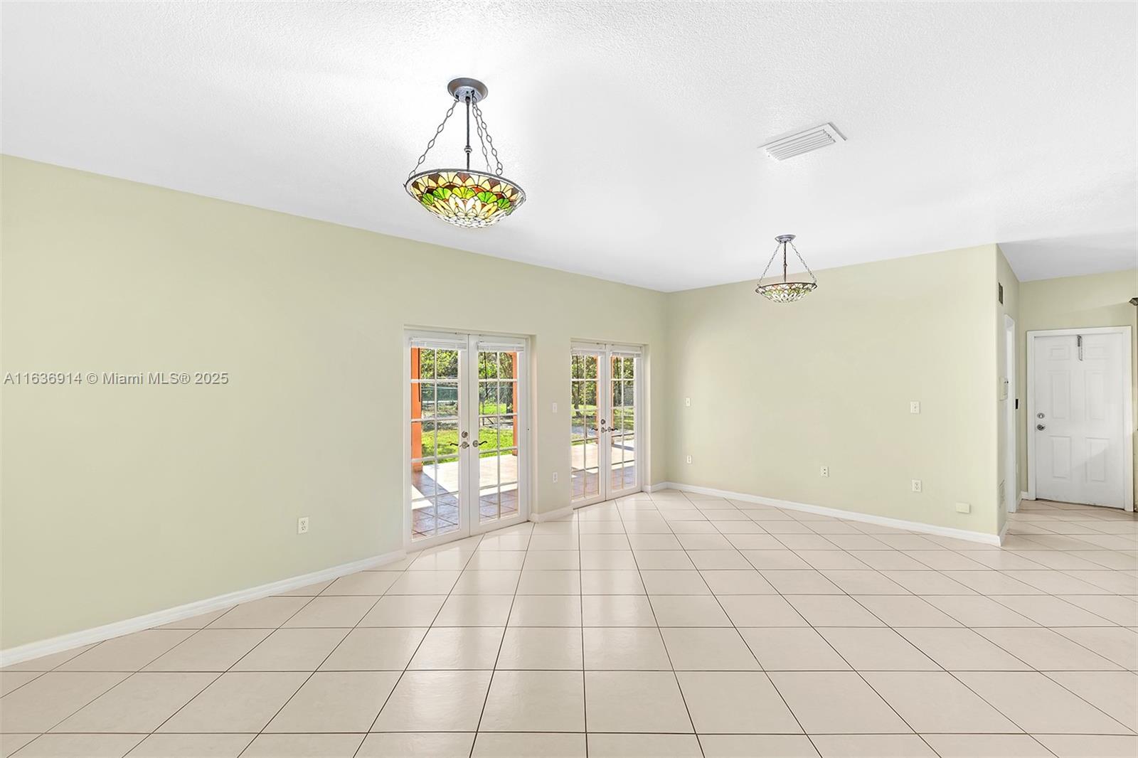 279 NW 119th Ave.