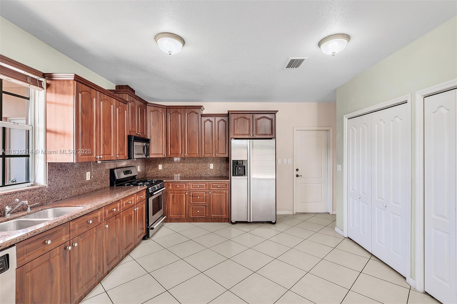279 NW 119th Ave.