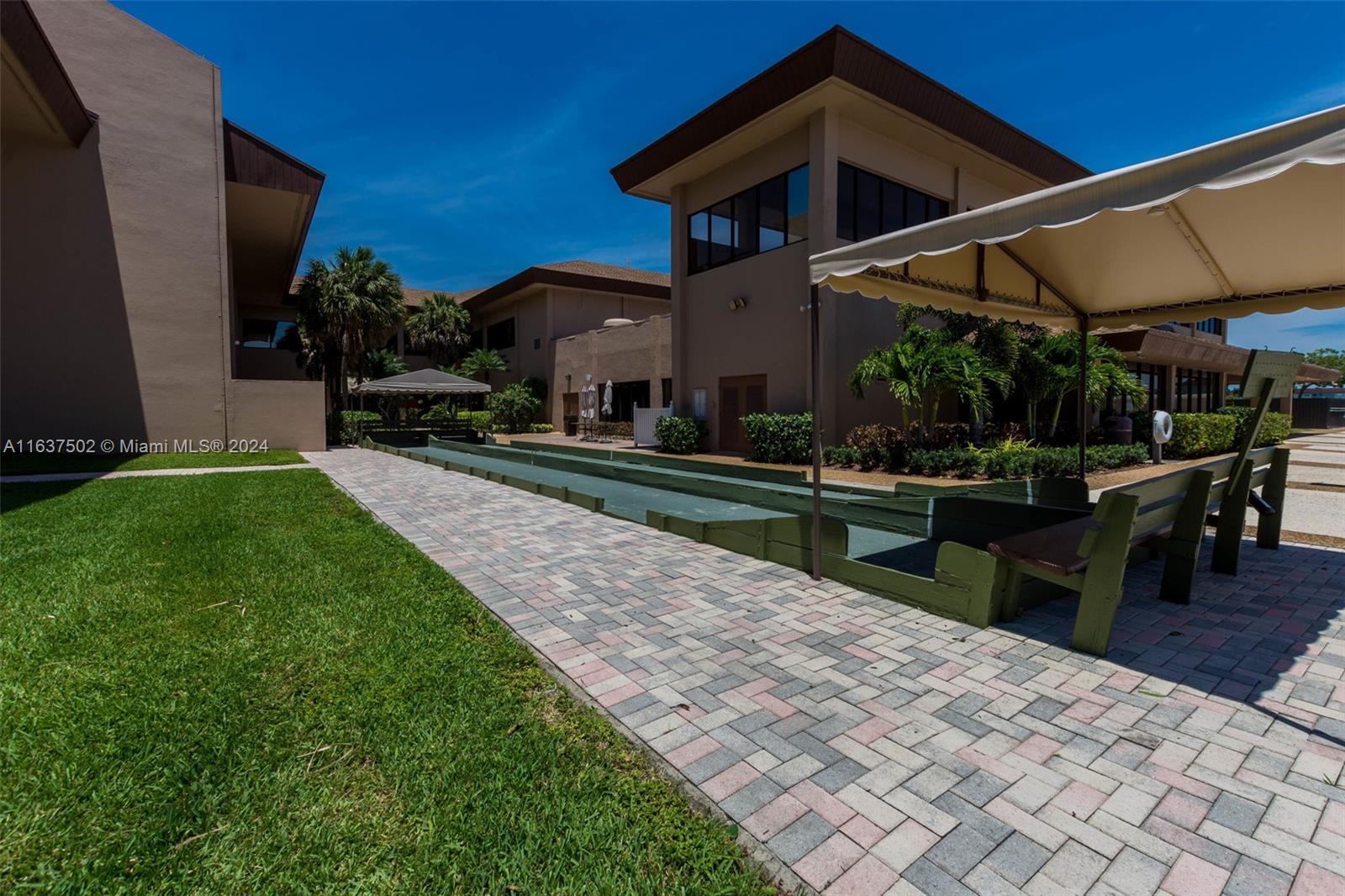 700 SW 128th Ave # 302C