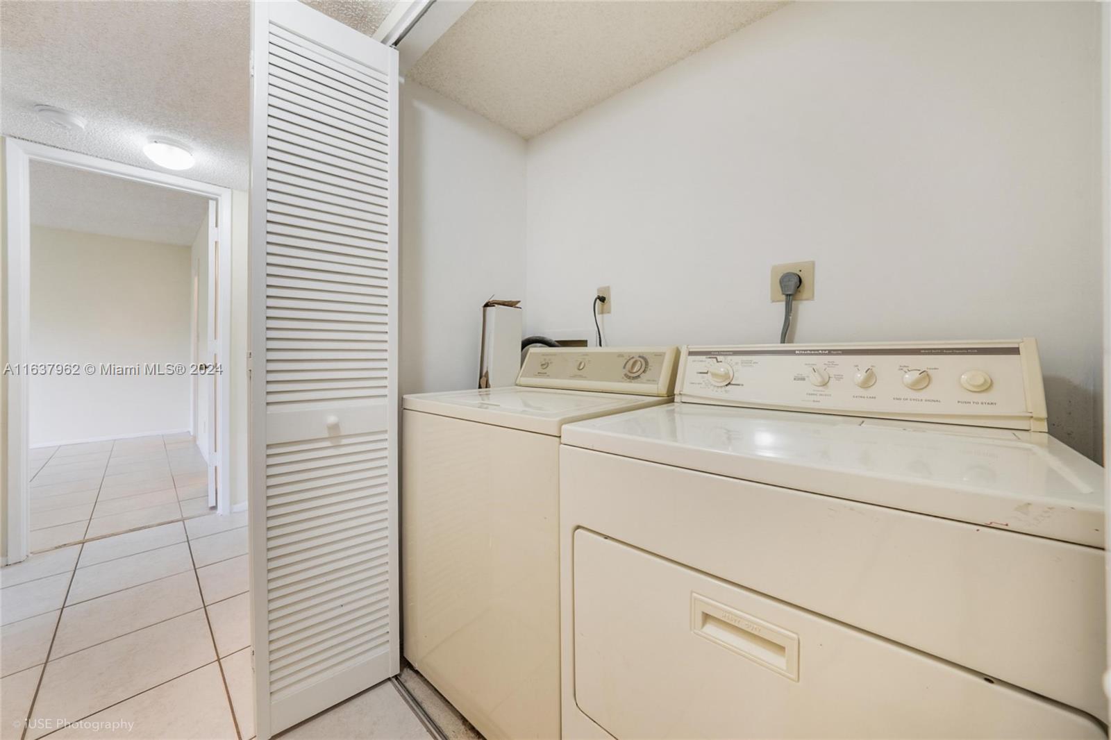110 Gardens Dr # 202