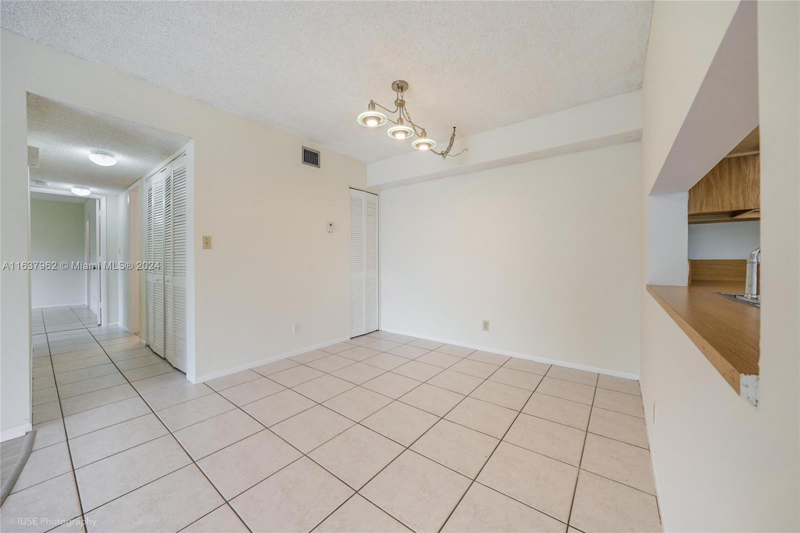 110 Gardens Dr # 202