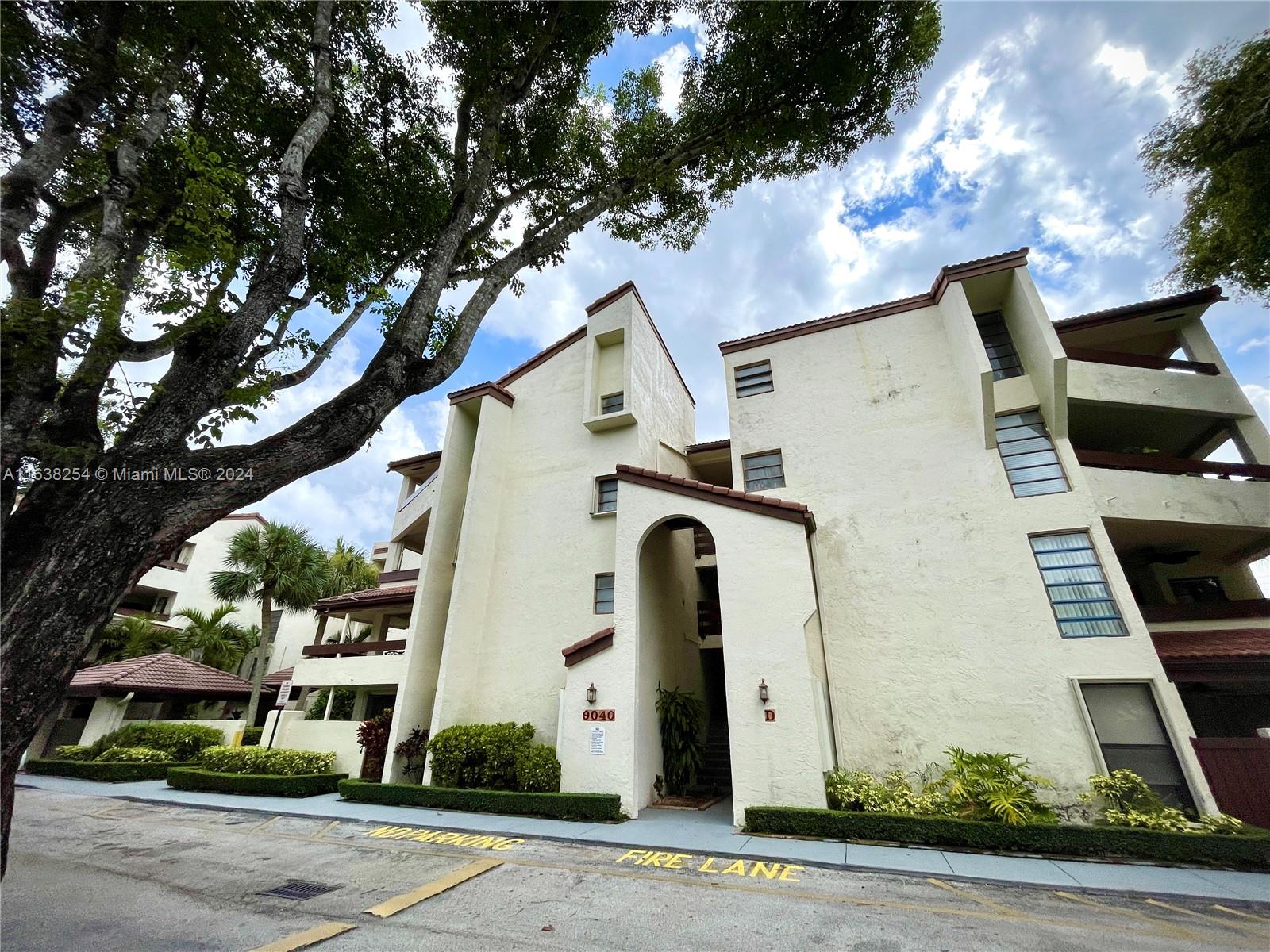 9040 SW 125th Ave # 206 Unit: D-206