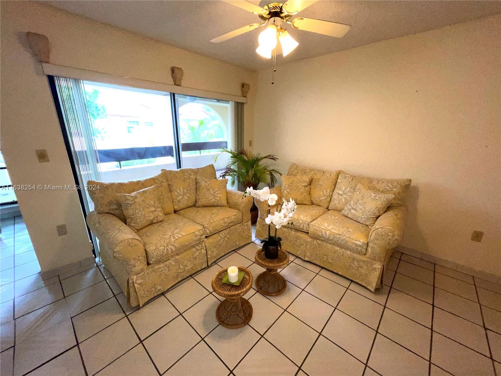 9040 SW 125th Ave # 206 Unit: D-206