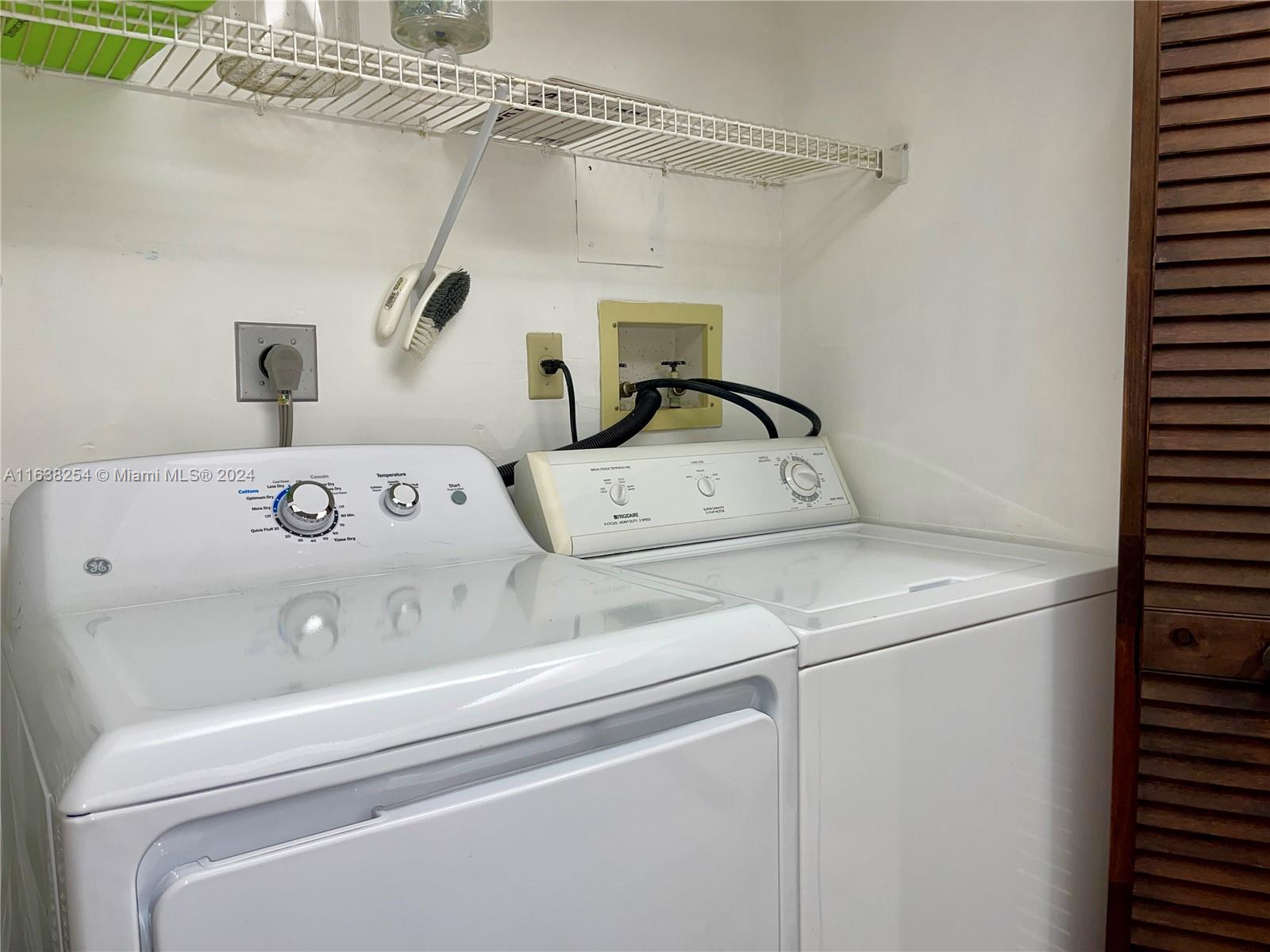 9040 SW 125th Ave # 206 Unit: D-206