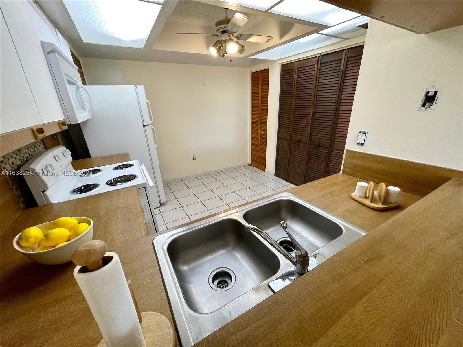 9040 SW 125th Ave # 206 Unit: D-206