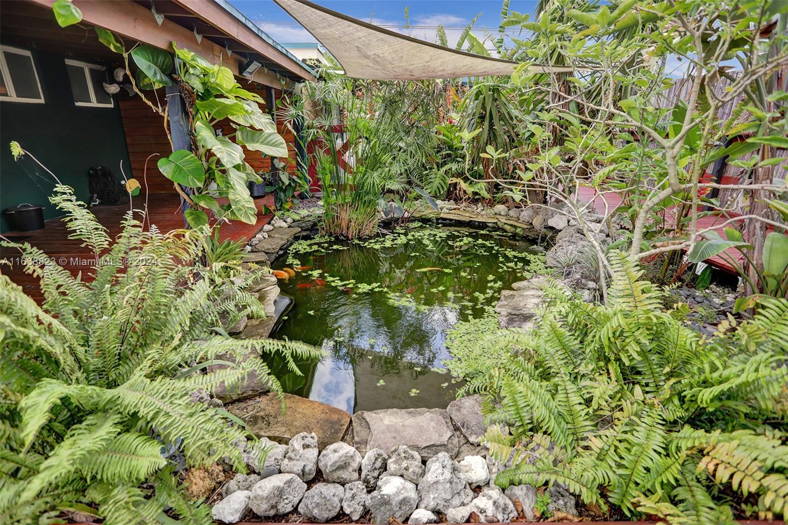 7245 S Waterway Dr # 7245