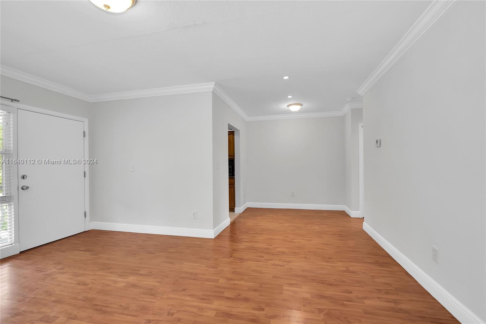 21 Edgewater Dr # 202