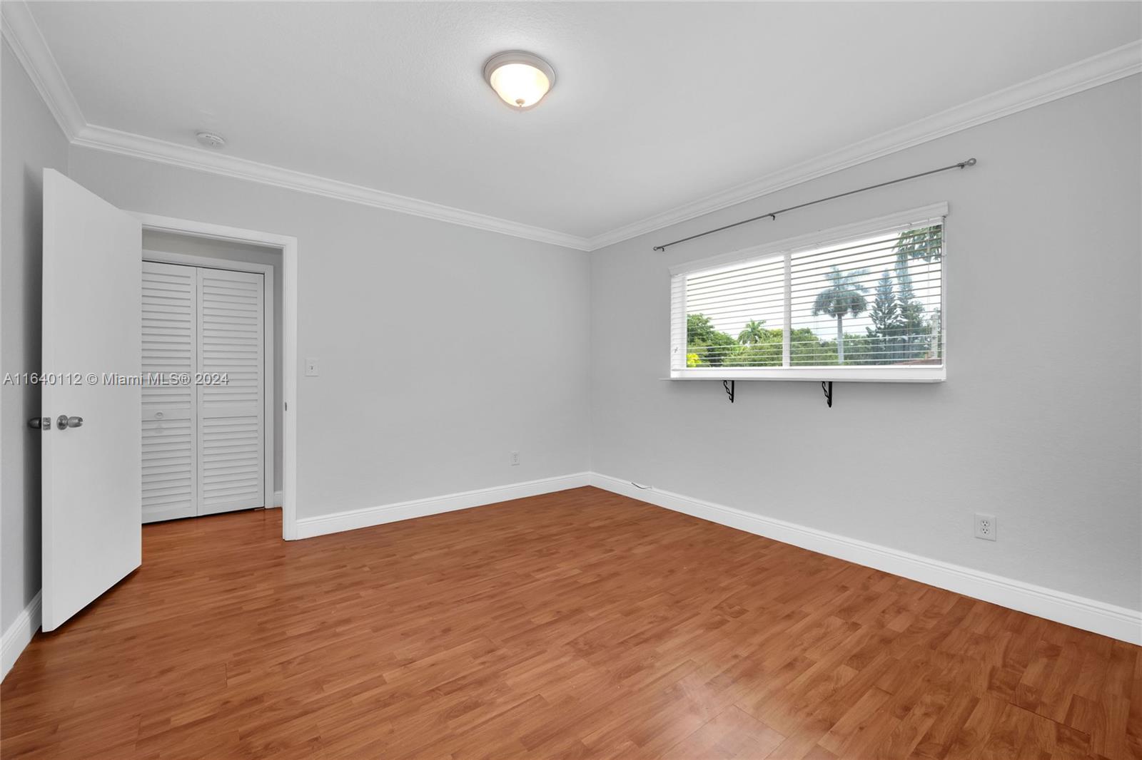 21 Edgewater Dr # 202