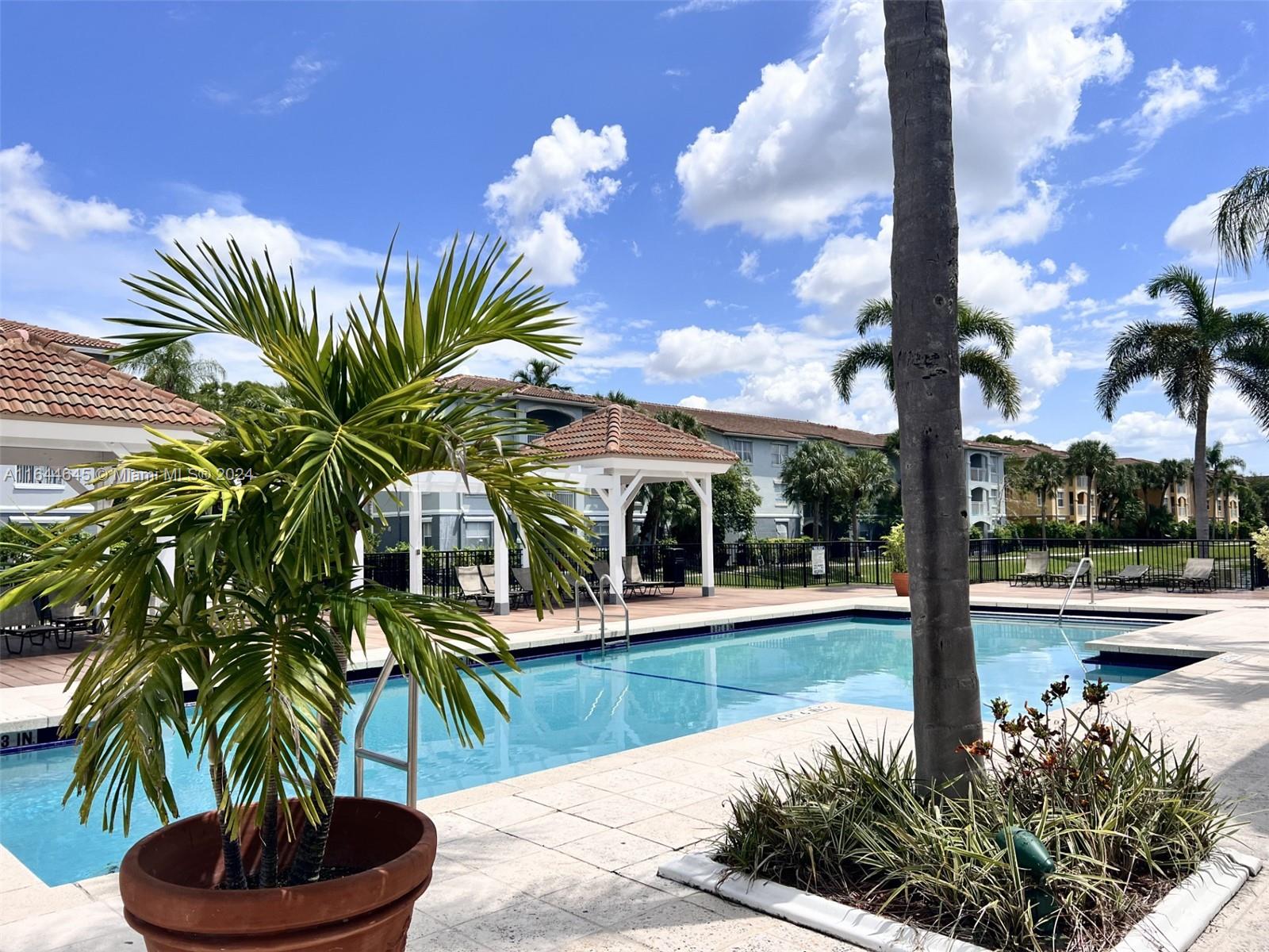 9645 NW 1st Ct # 208 Unit: 1-208